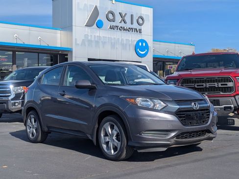 Used 2016 Honda HR-V LX image 1
