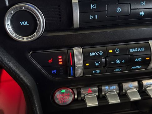 Used 2020 Ford Mustang GT Premium image 42