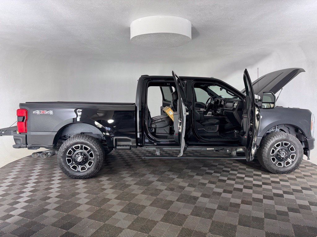 Used 2024 Ford F350 Platinum AWD/4WD image 14