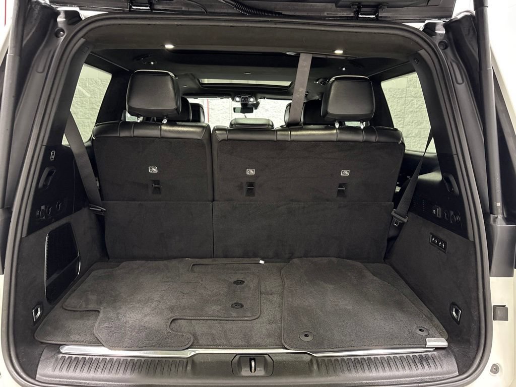 Used 2023 Jeep Grand Wagoneer Series II AWD/4WD image 35