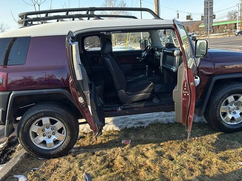 Used 2007 Toyota FJ Cruiser 4WD image 8