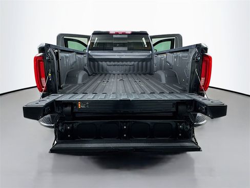 Used 2020 GMC Sierra 3500 Denali w/ Denali Ultimate Package image 28