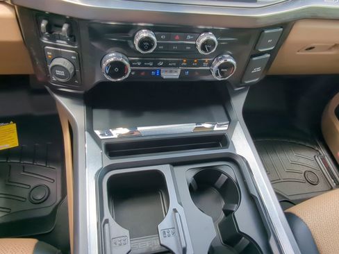 New 2025 Ford F350 Lariat w/ Lariat Ultimate Package image 19