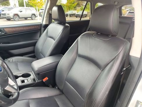 Used 2017 Subaru Outback 2.5i Limited AWD/4WD image 20