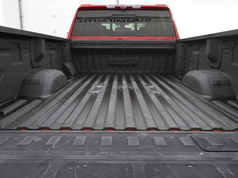 Used 2023 Chevrolet Silverado 3500 High Country image 32