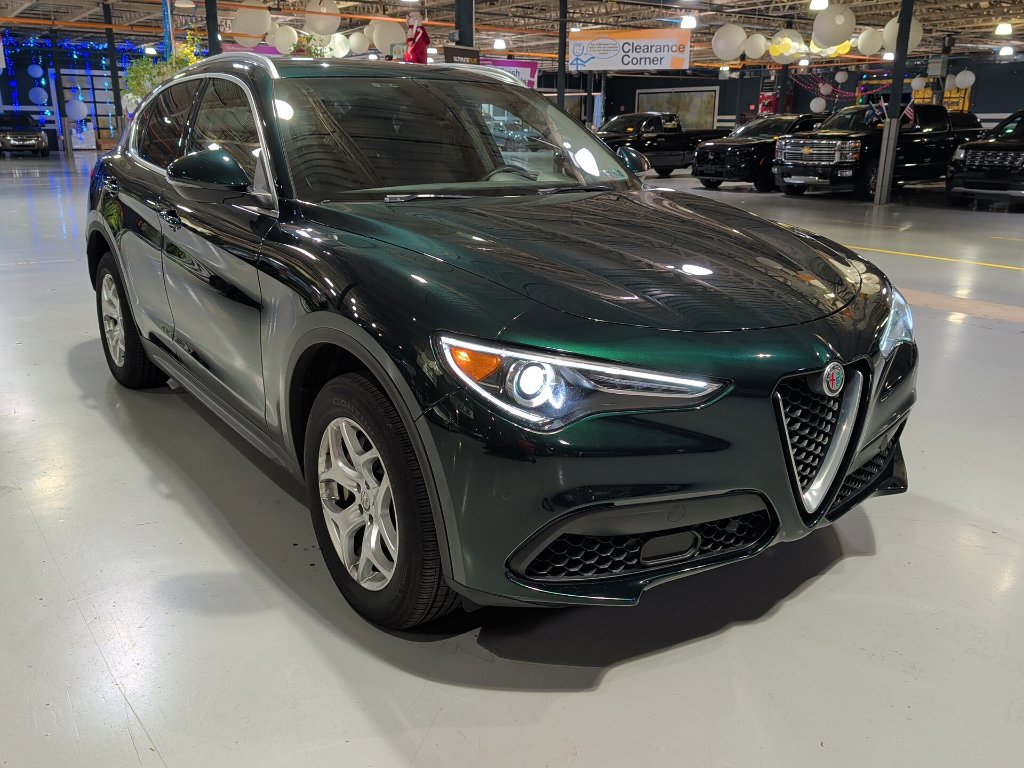 Used 2019 Alfa Romeo Stelvio AWD w/ Cold Weather Package image 7