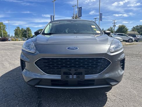 Used 2022 Ford Escape SE w/ Convenience Package AWD/4WD image 9