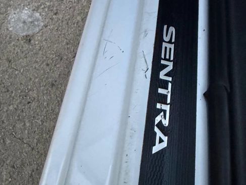 Used 2021 Nissan Sentra SV w/ SV Premium Package image 23