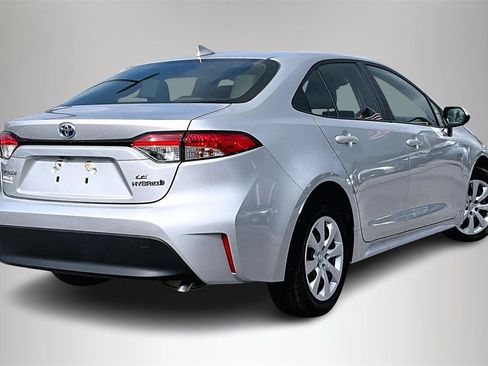 Used 2024 Toyota Corolla LE image 5