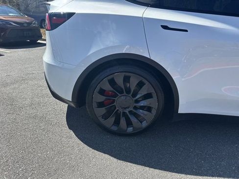 Used 2023 Tesla Model Y Long Range image 20