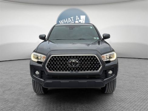 Certified 2019 Toyota Tacoma TRD Off-Road image 9