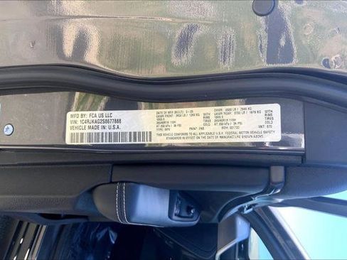 Certified 2025 Jeep Grand Cherokee L Altitude AWD/4WD image 33