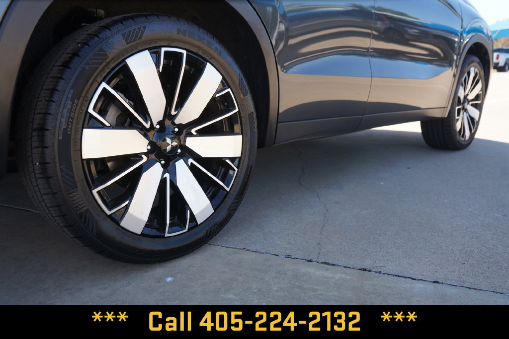 Used 2025 Mitsubishi Outlander SE FWD image 8