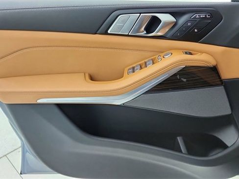 Used 2026 BMW X7 xDrive40i image 38