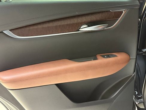 Certified 2022 Cadillac XT5 Premium Luxury w/ Technology Package image 42