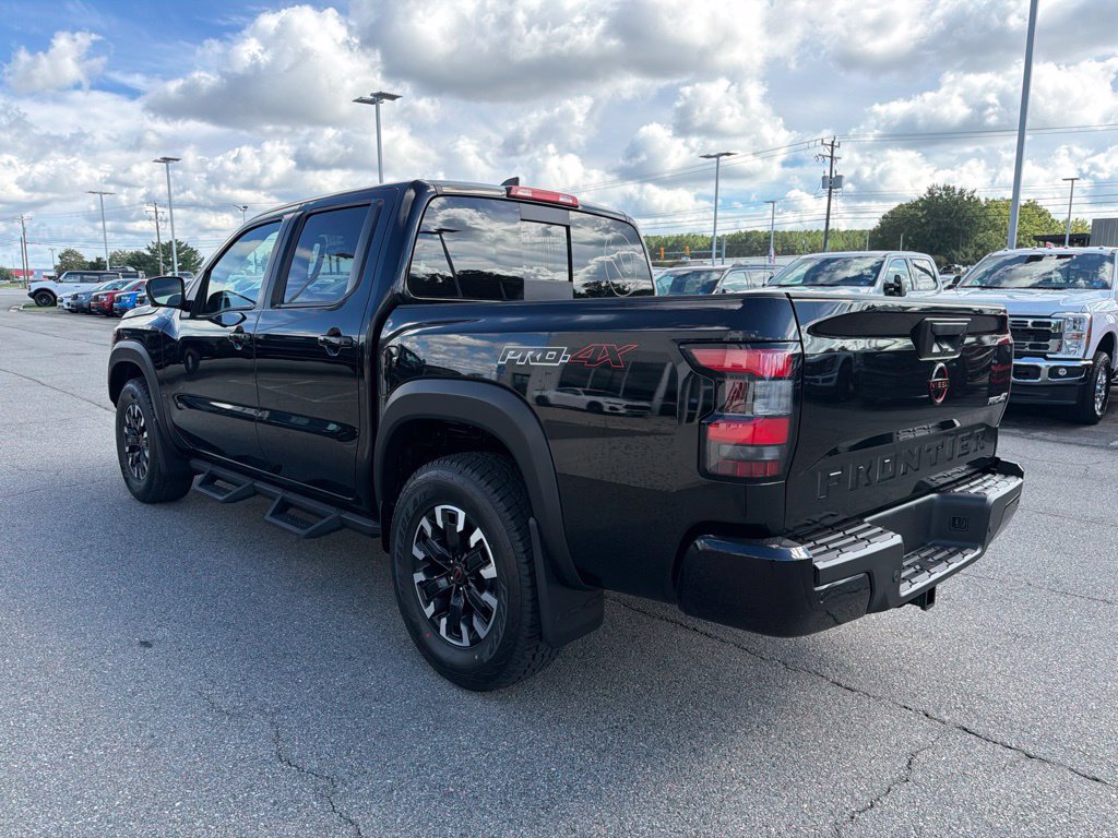 Used 2023 Nissan Frontier PRO-4X w/ Pro Convenience Package AWD/4WD image 6