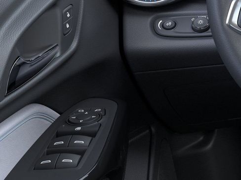 New 2025 Chevrolet Trax LT w/ Driver Confidence Package image 24