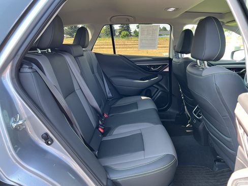 Certified 2025 Subaru Outback Onyx Edition AWD/4WD image 27