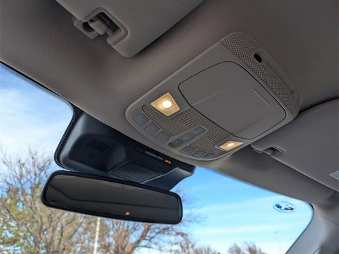 Used 2024 Ford Expedition Platinum image 32