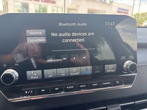 Used 2024 Mitsubishi Outlander SE Black Edition FWD image 13