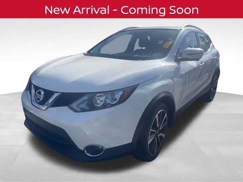 Certified 2017 Nissan Rogue Sport SL image 1