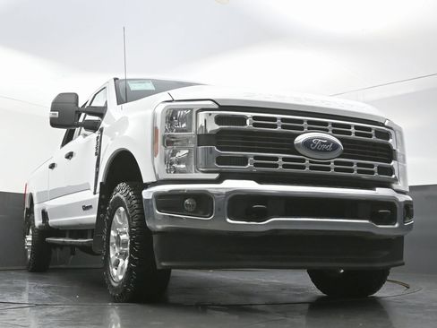 Used 2024 Ford F350 XLT image 52