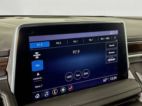 Used 2021 Chevrolet Tahoe LT AWD/4WD image 17