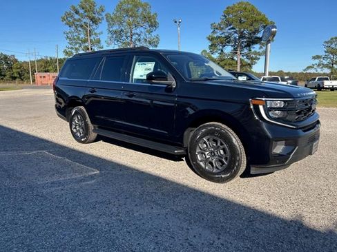 New 2025 Ford Expedition Max Active image 4