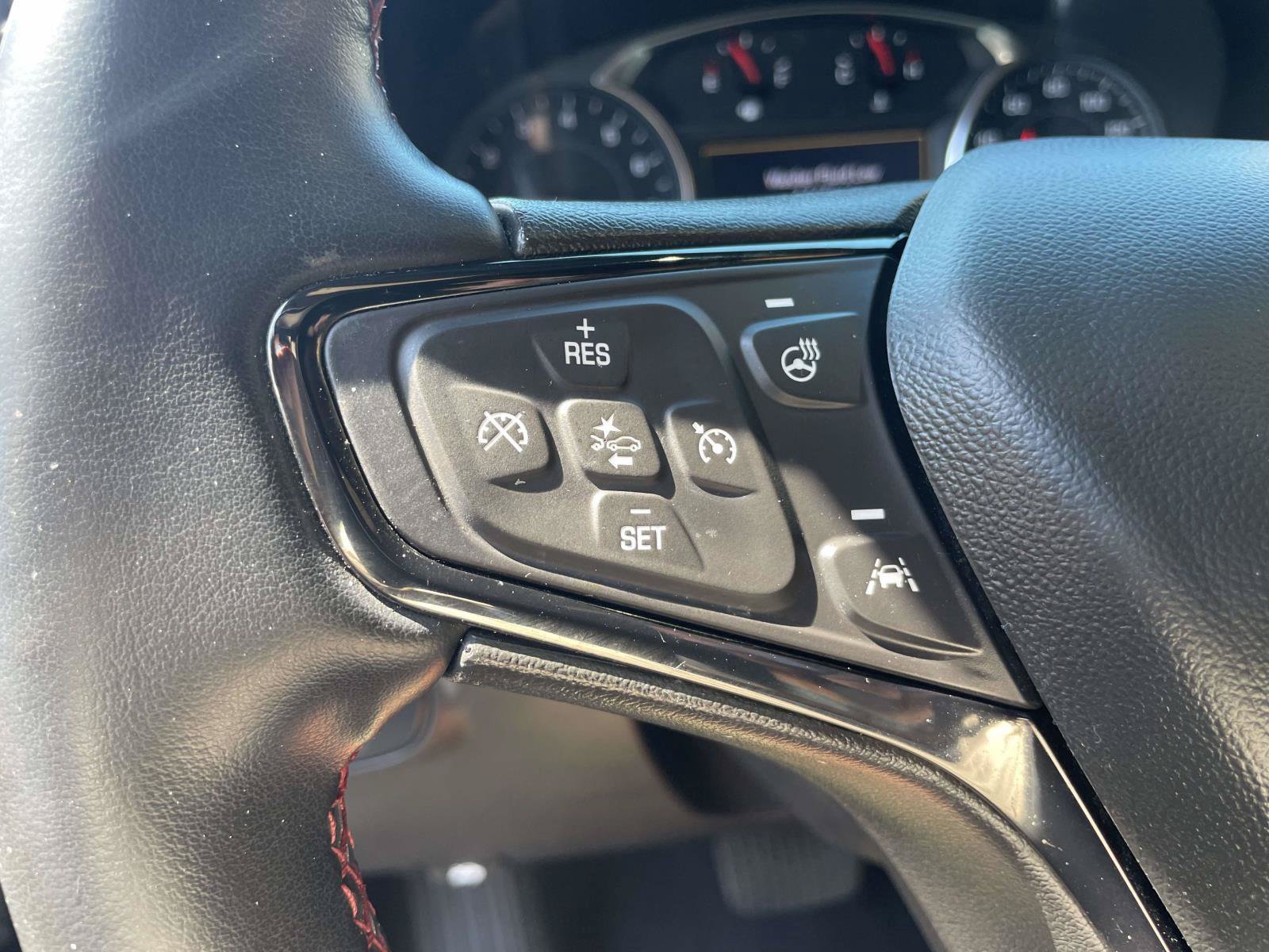 Used 2024 Chevrolet Equinox RS FWD image 9