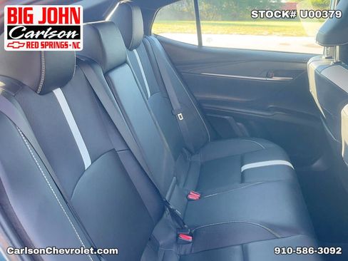 Used 2025 Toyota Camry SE FWD image 31