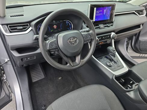 Certified 2025 Toyota RAV4 XLE AWD/4WD image 18