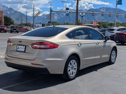 Used 2019 Ford Fusion S FWD image 4