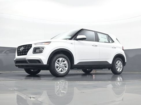 New 2026 Hyundai Venue SE FWD image 21