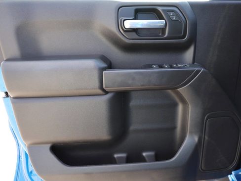 Used 2023 Chevrolet Silverado 1500 Custom Trail Boss image 12