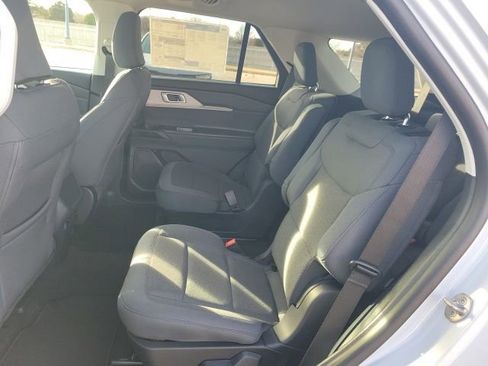 New 2026 Ford Explorer Active image 18
