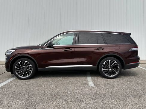 Used 2020 Lincoln Aviator Reserve w/ Equipment Group 202A AWD/4WD image 2