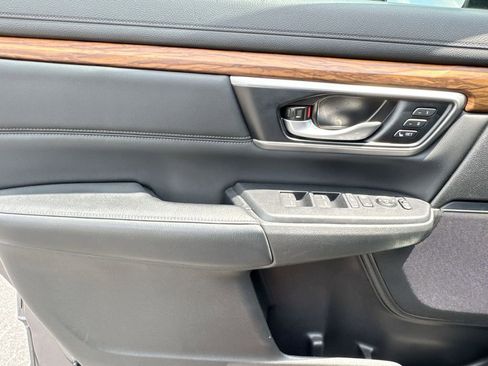 Used 2022 Honda CR-V Touring image 15
