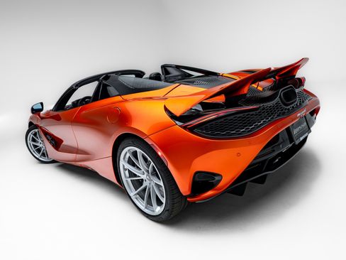 Used 2024 McLaren 750S Spider RWD image 71