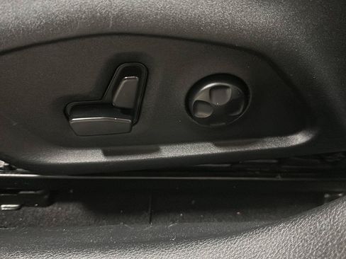 Used 2019 Jeep Compass Latitude AWD/4WD image 12
