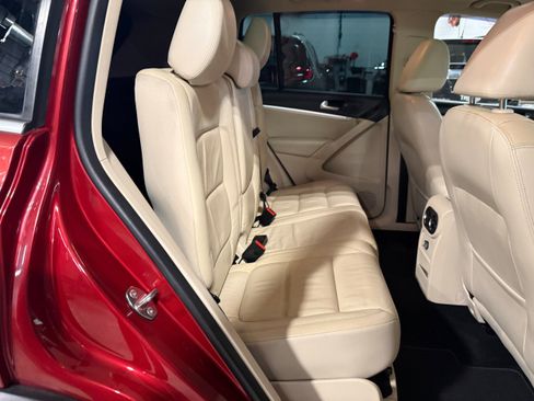 Used 2013 Volkswagen Tiguan SEL image 16