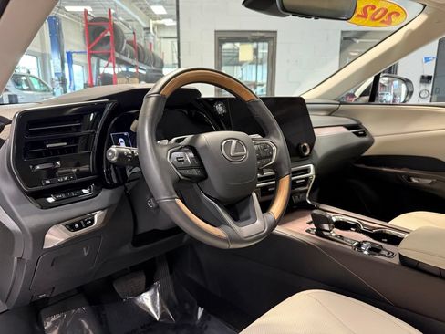 Used 2024 Lexus RX 350 Premium w/ Convenience Package AWD/4WD image 11