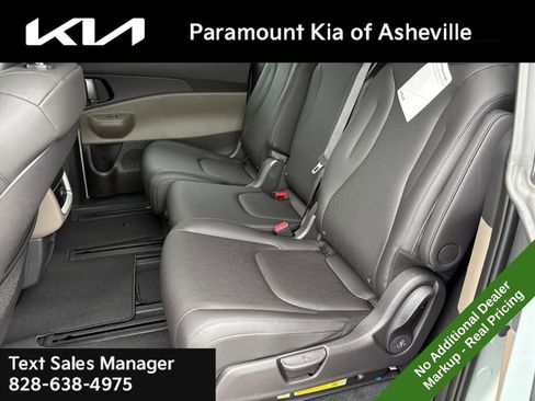 New 2026 Kia Carnival EX image 21