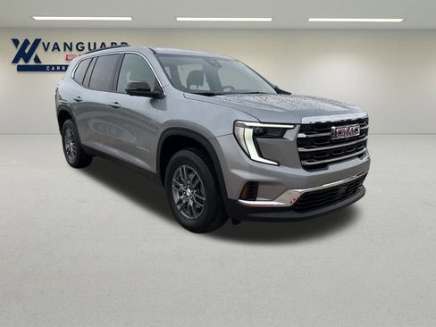 Used 2025 GMC Acadia Elevation image 9