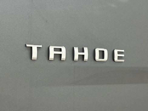 Used 2019 Chevrolet Tahoe LS AWD/4WD image 40