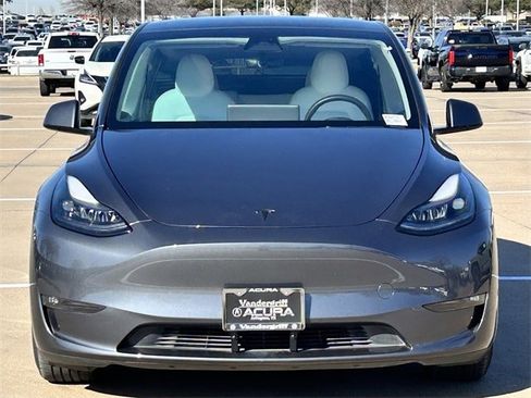 Used 2023 Tesla Model Y Long Range image 9