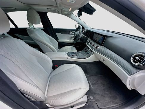 Used 2022 Mercedes-Benz E 350 Sedan image 30