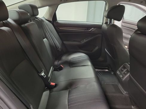 Used 2021 Honda Accord Touring image 31