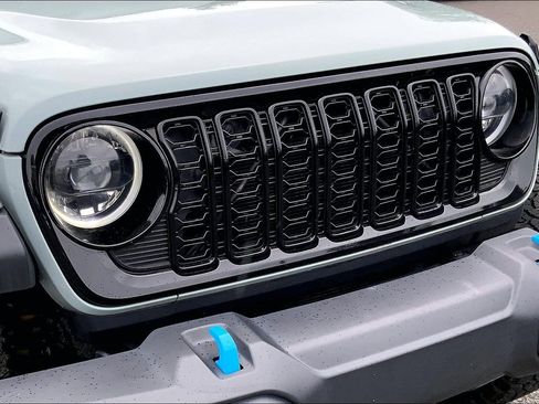 Certified 2024 Jeep Wrangler Unlimited AWD/4WD image 26