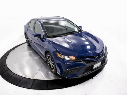 Used 2023 Toyota Camry SE image 35
