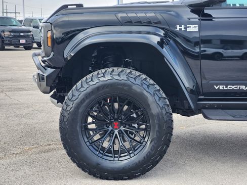 New 2026 Ford Bronco Raptor w/ Interior Carbon Fiber Pack AWD/4WD image 7